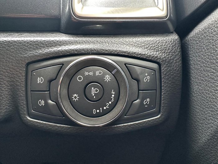 2022 Ford Everest Titanium