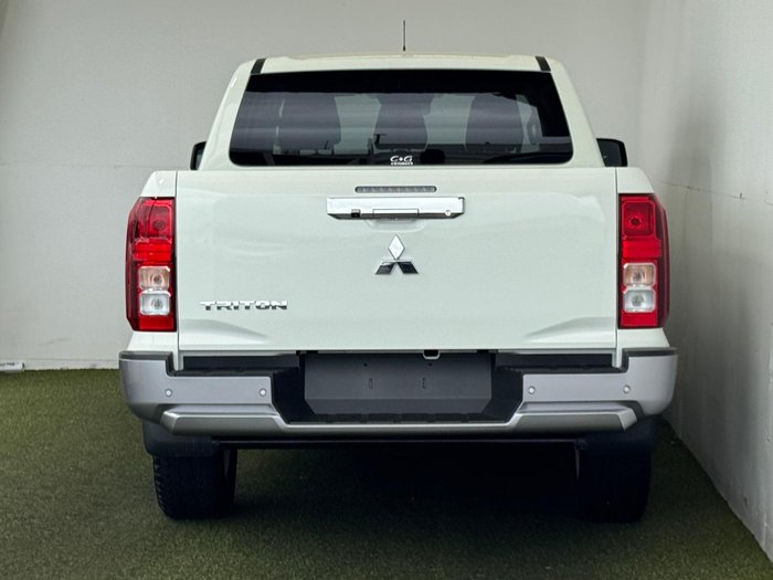 2025 Mitsubishi Triton GLX+