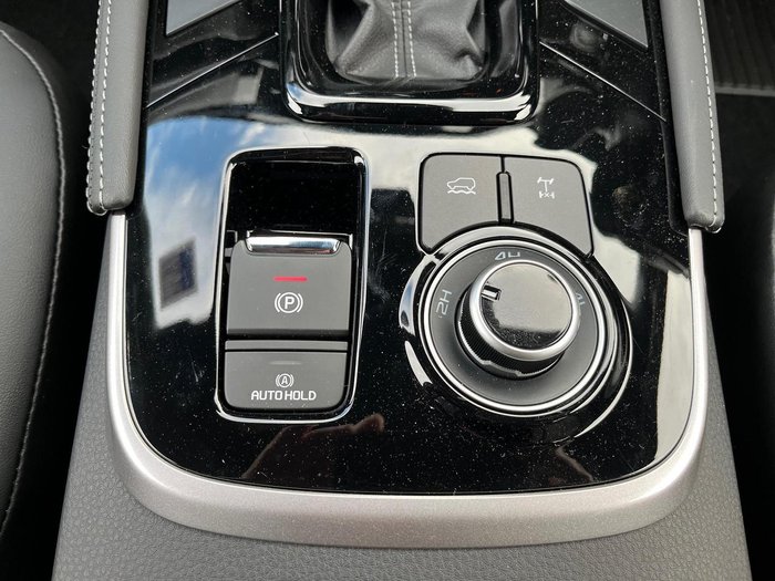 2025 Isuzu MU-X LS-T