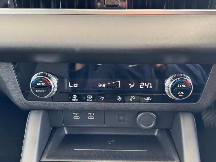 2025 Mitsubishi Outlander LS