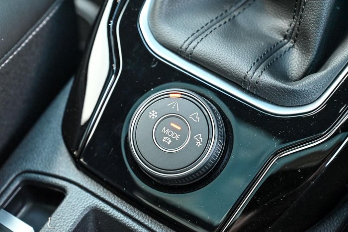 2025 Volkswagen T-Roc 140TSI R-Line