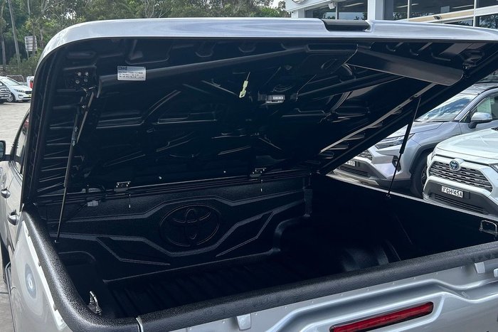 2021 Toyota Hilux SR