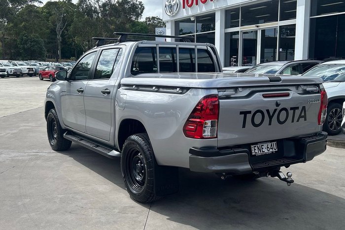 2021 Toyota Hilux SR