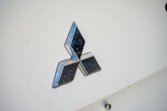 2022 Mitsubishi Outlander LS