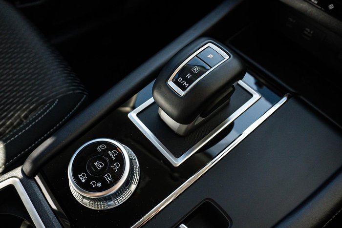 2022 Mitsubishi Outlander LS