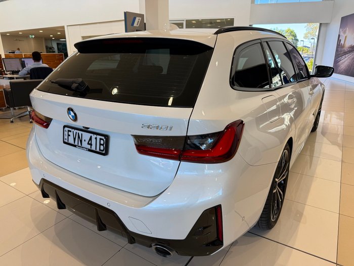 2023 BMW 3 Series 330i M Sport
