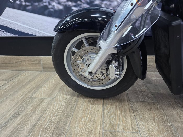 2010 Suzuki BOULEVARD (C109R) Black