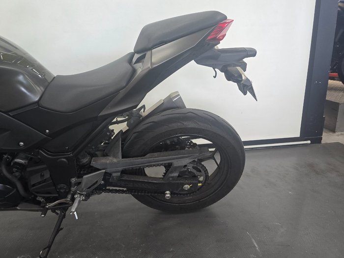2016 Kawasaki Z300 ABS SE (LAMS) GREY