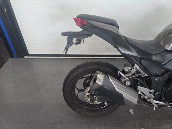 2016 Kawasaki Z300 ABS SE (LAMS) GREY