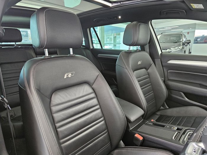 2019 Volkswagen Passat 206TSI R-Line