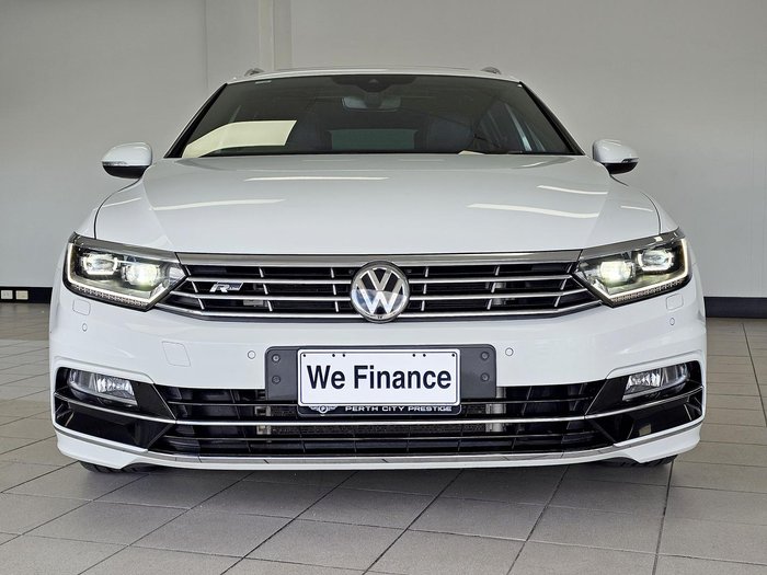 2019 Volkswagen Passat 206TSI R-Line