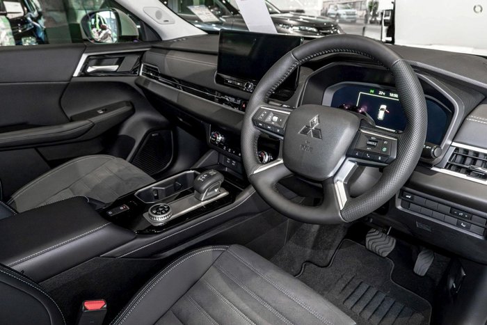 2025 Mitsubishi Outlander Aspire