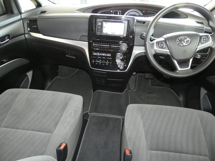 2017 Toyota Tarago GLi