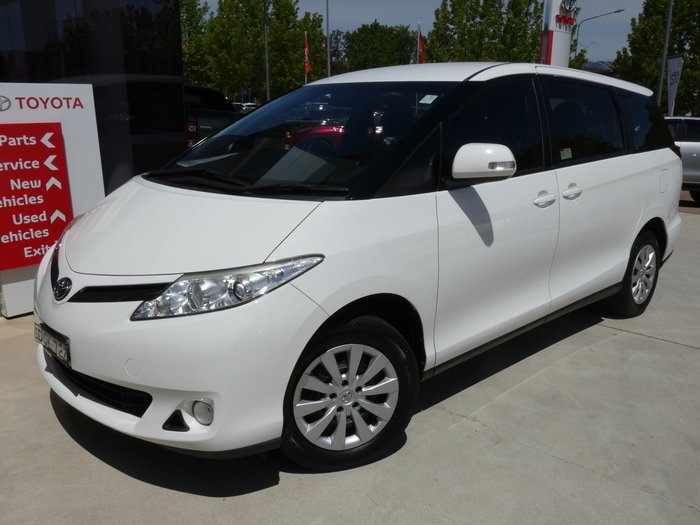 2017 Toyota Tarago GLi