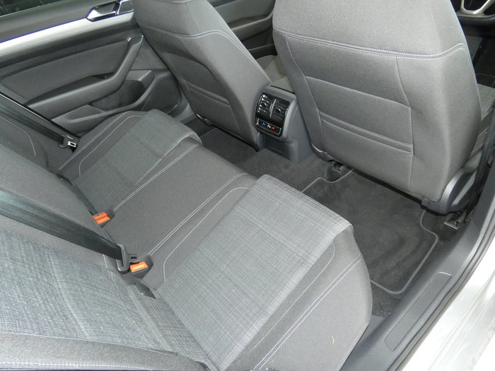 2022 Volkswagen Passat 140TSI Business