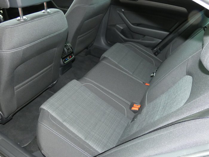 2022 Volkswagen Passat 140TSI Business