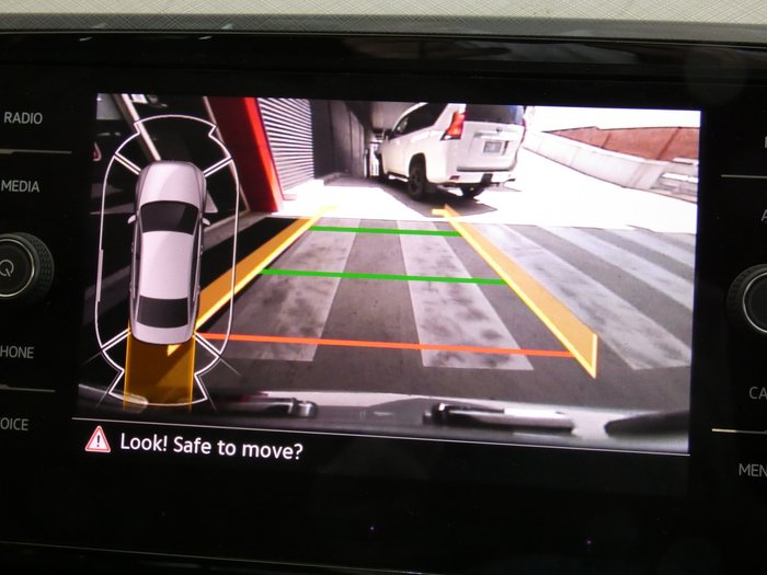 2022 Volkswagen Passat 140TSI Business