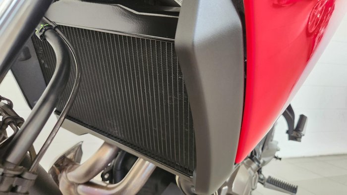 2023 Yamaha Tracer 7 MT Red