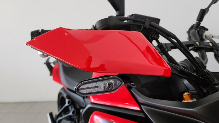 2023 Yamaha Tracer 7 MT Red