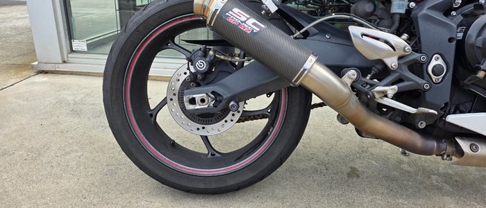 2013 Triumph STREET TRIPLE R (NON ABS) WHITE