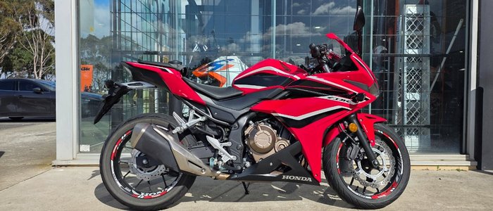 2017 Honda CBR500R RED