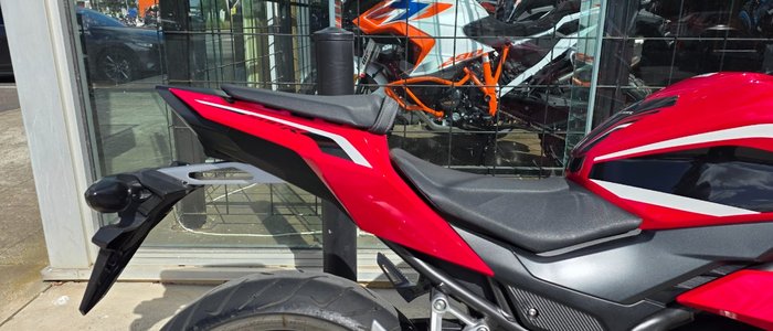 2017 Honda CBR500R RED