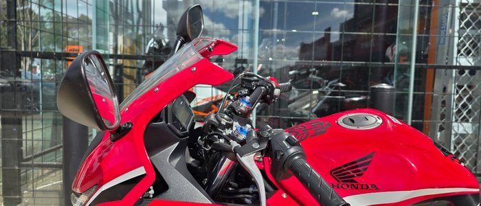 2017 Honda CBR500R RED