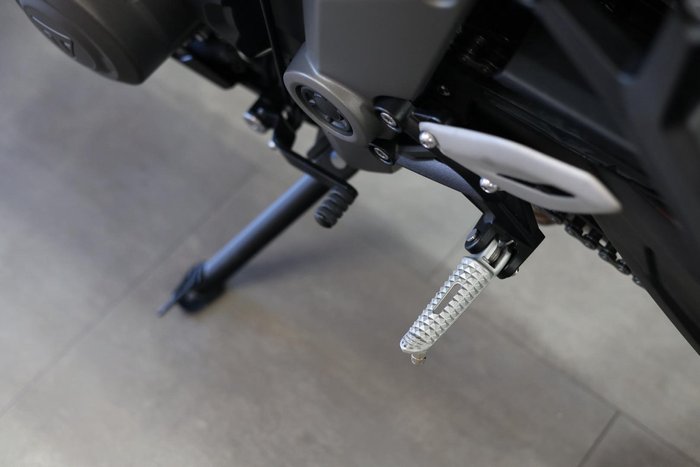 2025 Triumph Daytona 660 Daytona Black