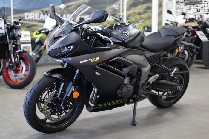 2025 Triumph Daytona 660 Daytona Black
