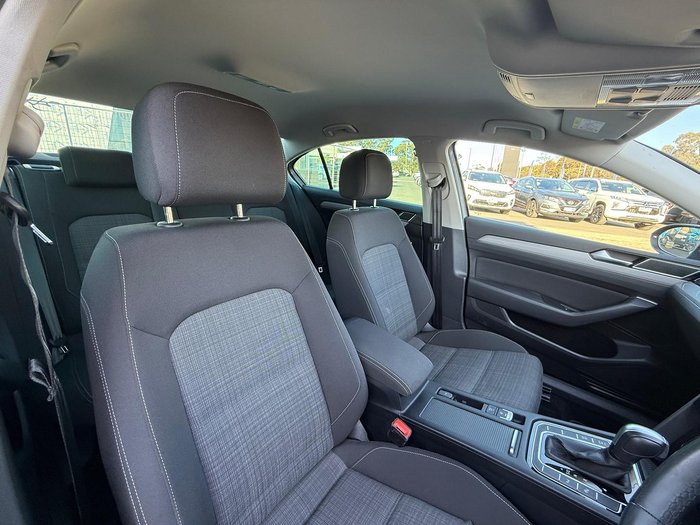 2022 Volkswagen Passat 140TSI Business