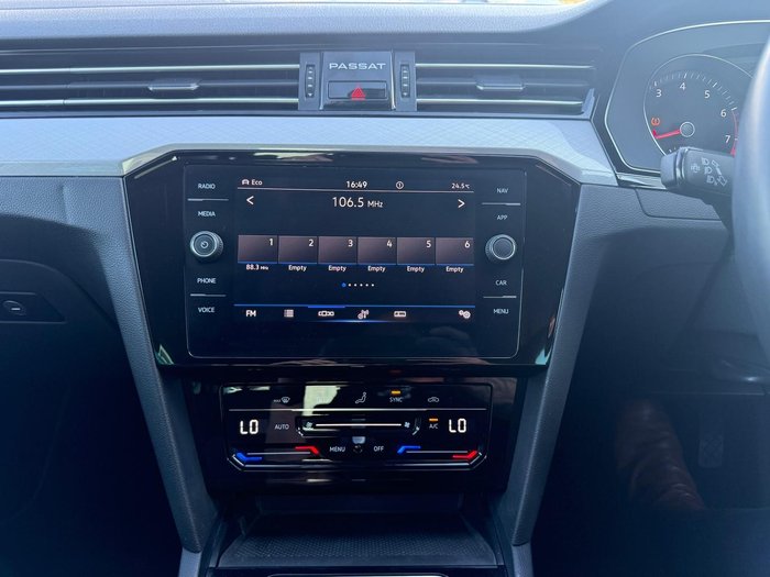 2022 Volkswagen Passat 140TSI Business