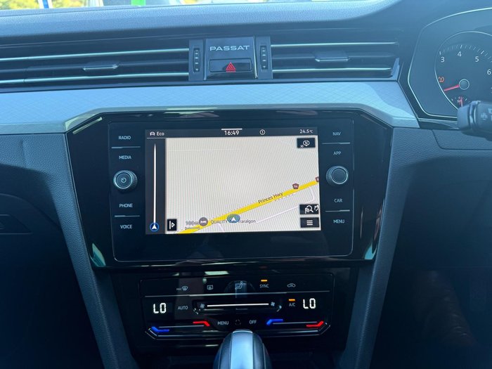 2022 Volkswagen Passat 140TSI Business