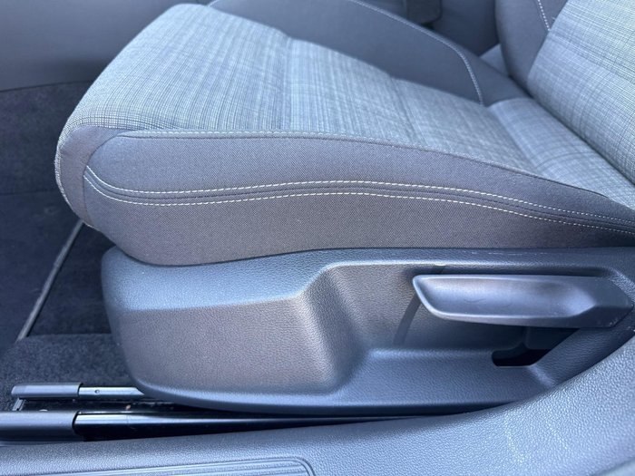 2022 Volkswagen Passat 140TSI Business