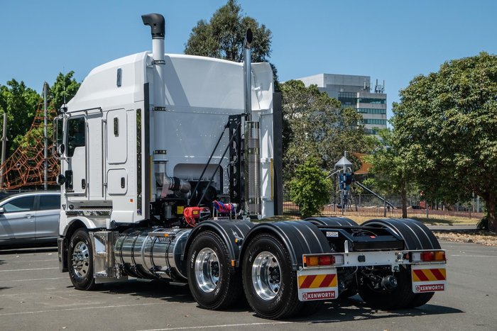 2025 Kenworth K220