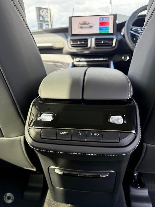 2025 LDV D90 Executive