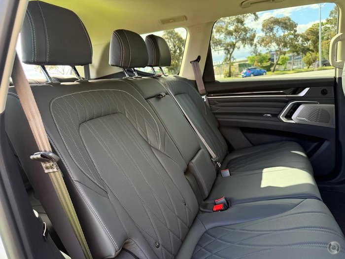 2025 LDV D90 Executive