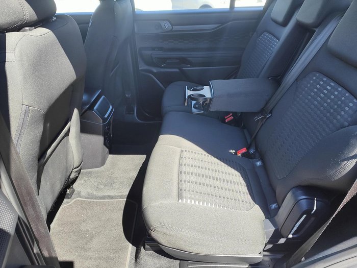 2022 Ford Everest Ambiente