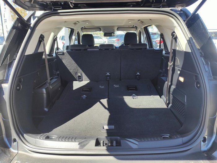 2022 Ford Everest Ambiente