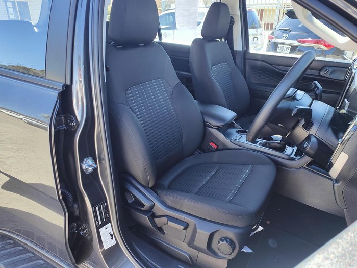 2022 Ford Everest Ambiente