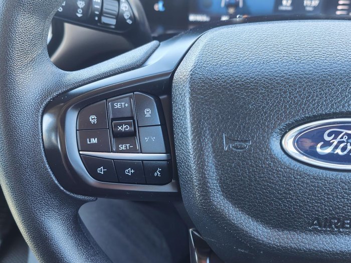 2022 Ford Everest Ambiente