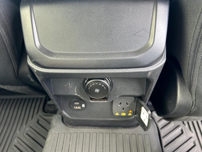 2025 Ford Everest Trend