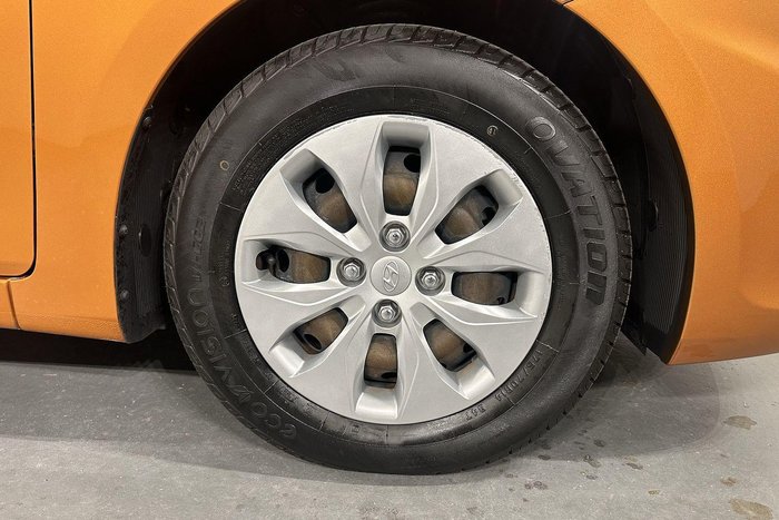 2016 Hyundai Accent Active