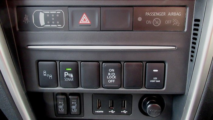 2023 Mitsubishi Triton Xtreme