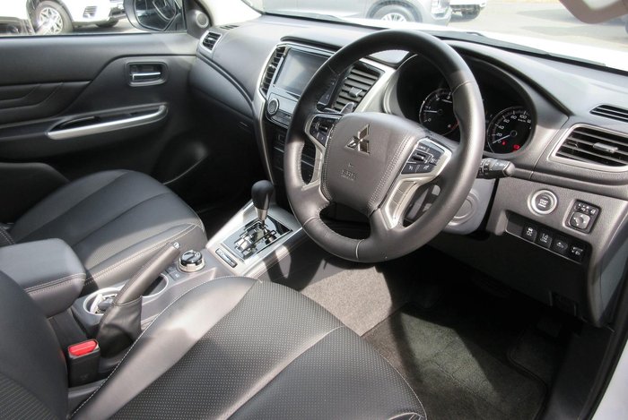 2023 Mitsubishi Triton Xtreme