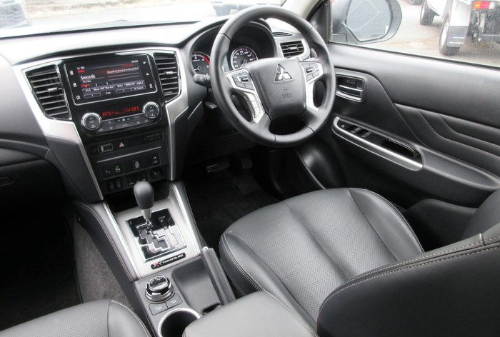 2023 Mitsubishi Triton Xtreme