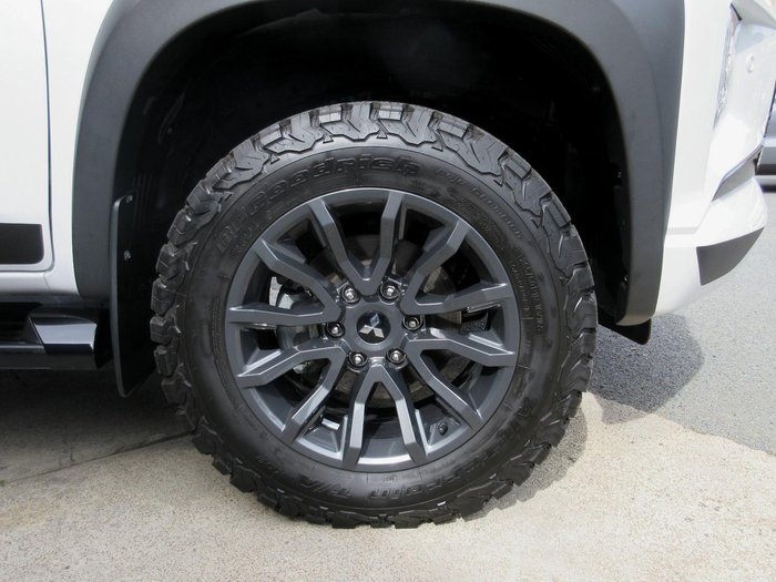 2023 Mitsubishi Triton Xtreme