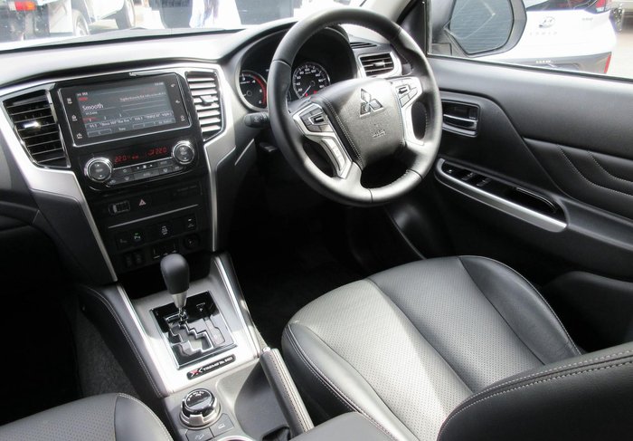 2023 Mitsubishi Triton Xtreme