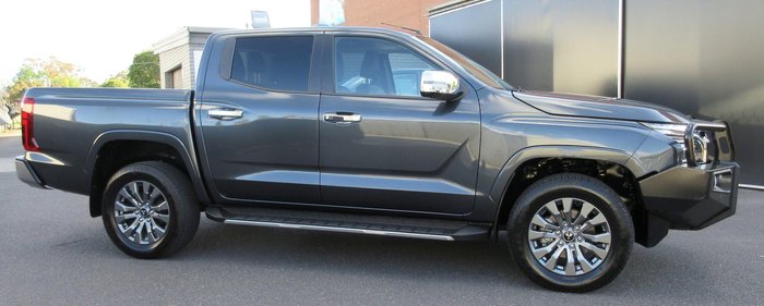 2025 Mitsubishi Triton GLS