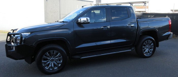 2025 Mitsubishi Triton GLS