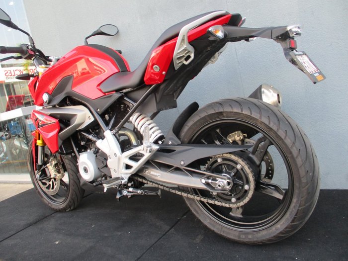 2019 BMW Motorrad G 310 R RED